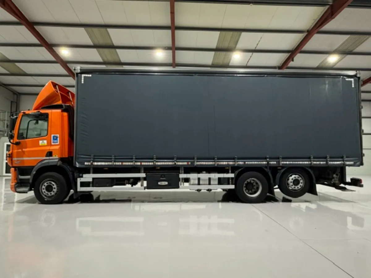 2016 DAF CF 330 6X2 WITH MOFFETT BRACKETS - Image 4