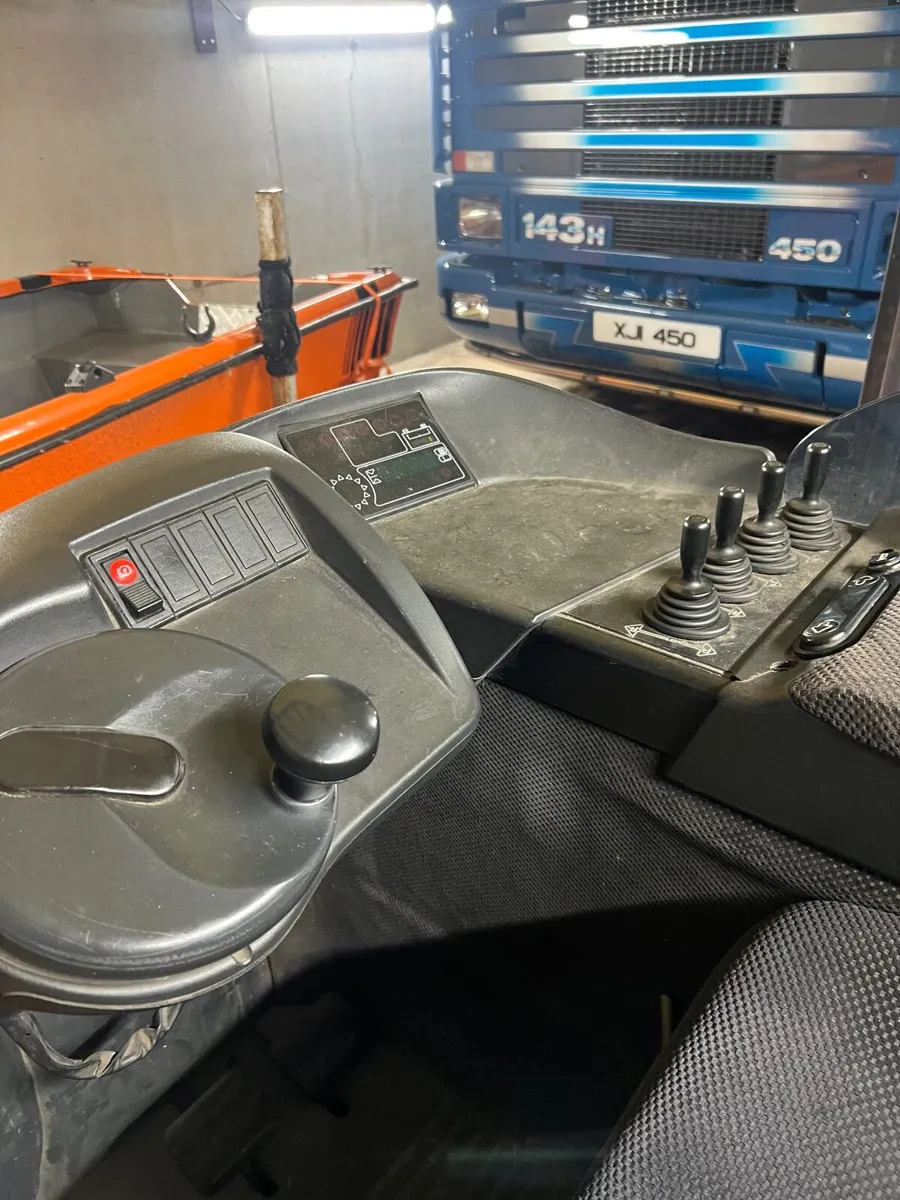 Forklift Linde R10.  2004 year - Image 3
