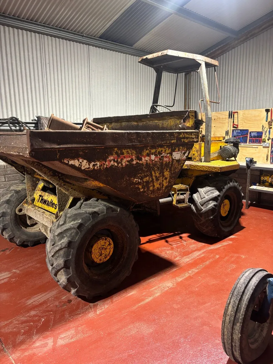 6 ton thwaites - Image 1