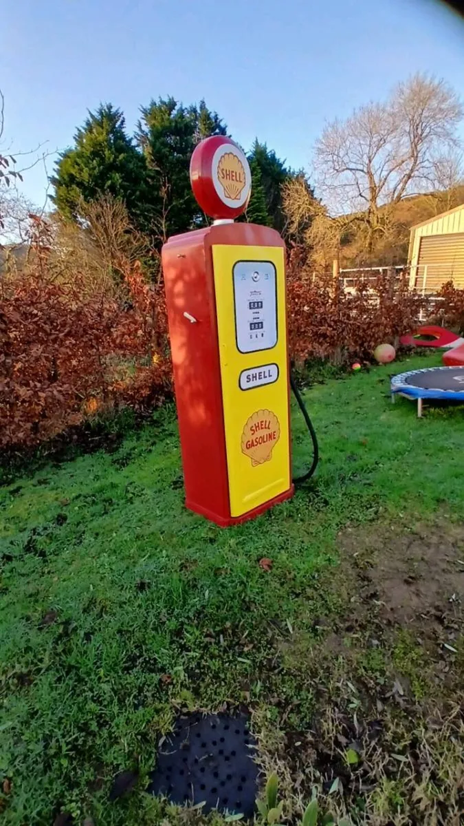 Retro Vintage Petrol Pumps - Image 2
