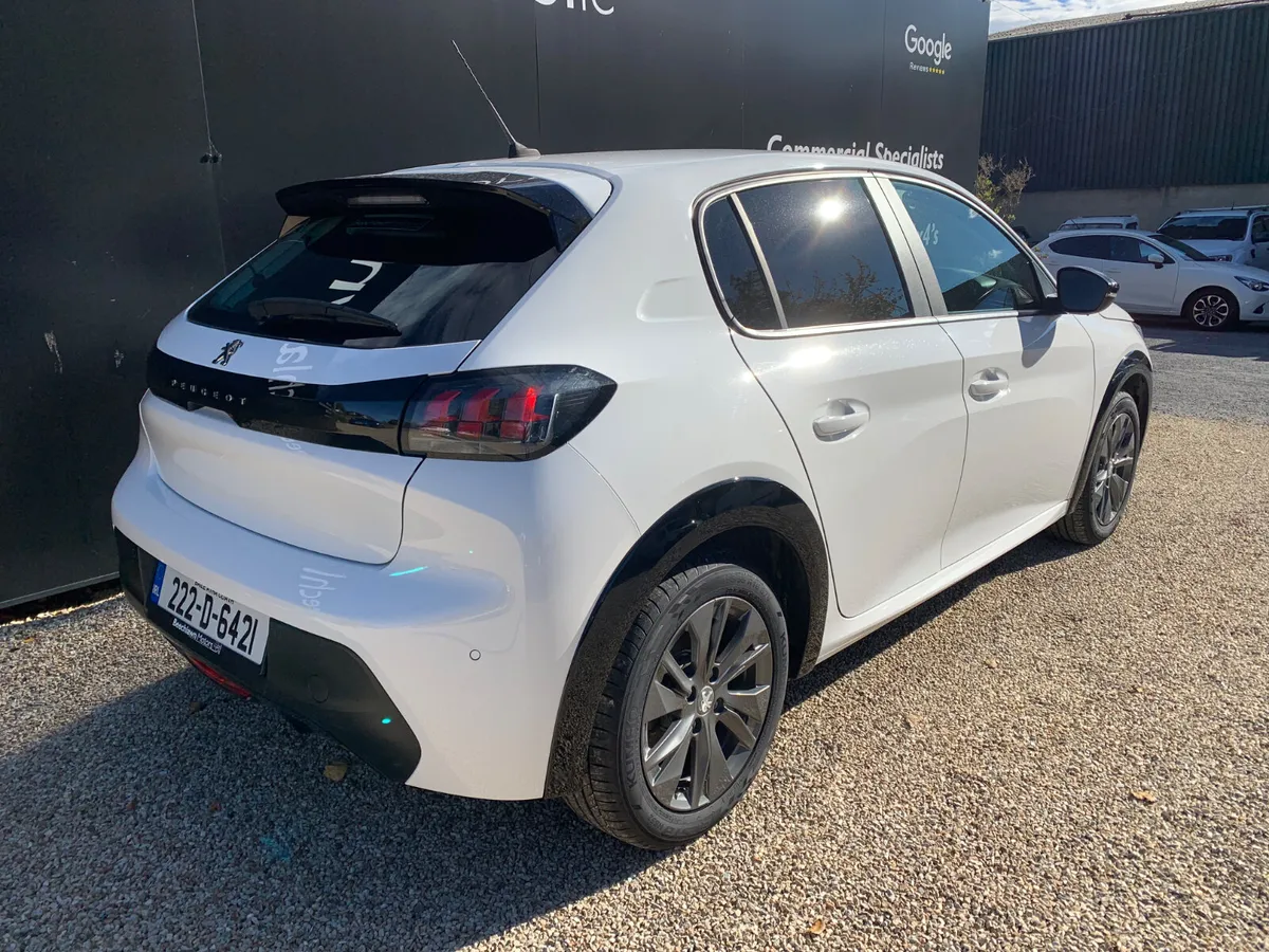 PEUGEOT E-208 ACTIVE 50 KWH 136 BHP COMMERCIAL - Image 3
