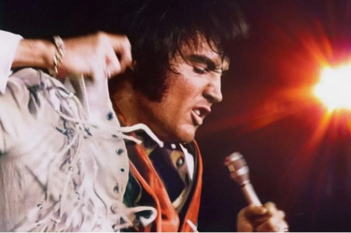 Elvis:   The  King Of Rock 'N' Roll. - Image 3