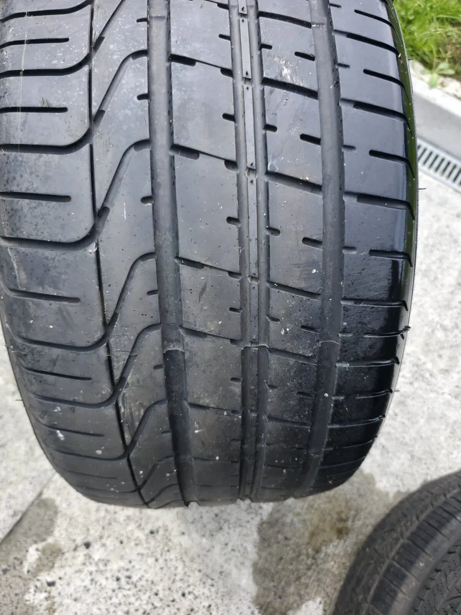 Tyre 285/30R20 - Image 4