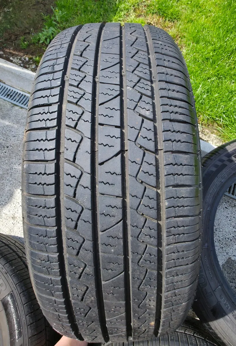 Tyres 235/55R18 - Image 2