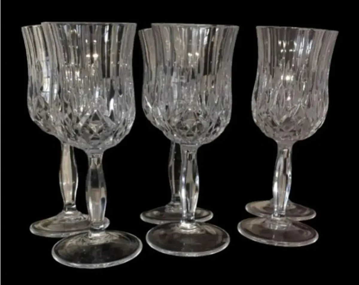 Pristine Unused Set of 6 RCR Opera Crystal Glasses - Image 4