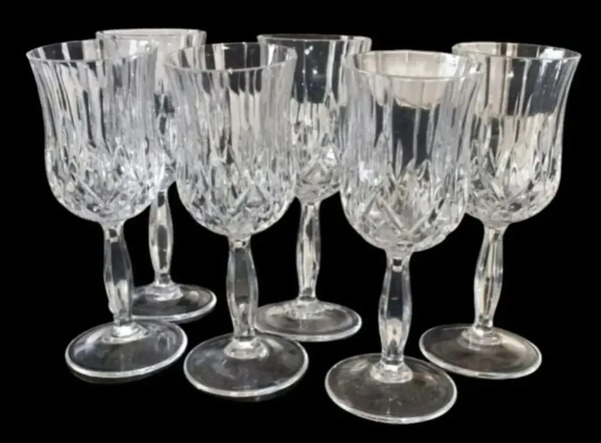 Pristine Unused Set of 6 RCR Opera Crystal Glasses - Image 2