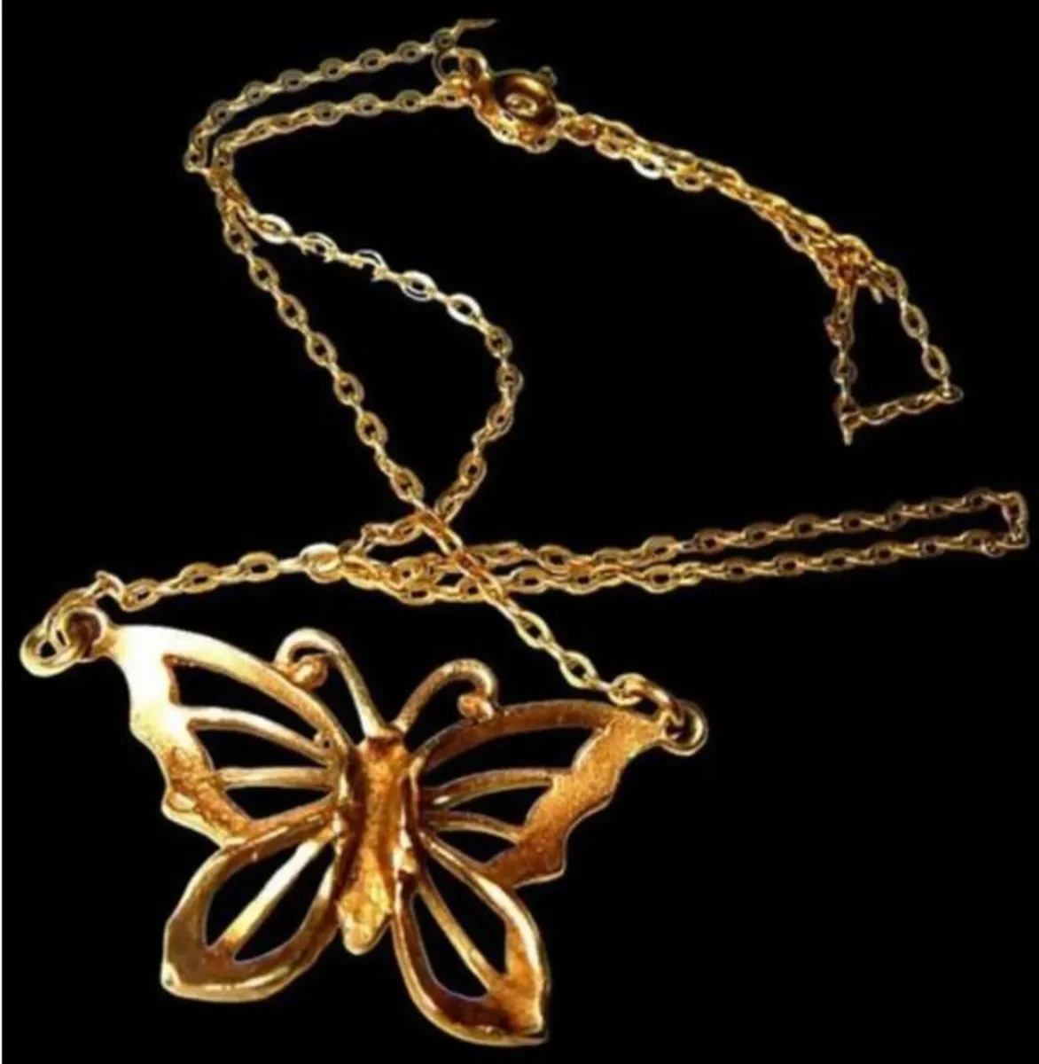 Vintage Hallmarked 9ct Gold Pendant & Chain - Image 1
