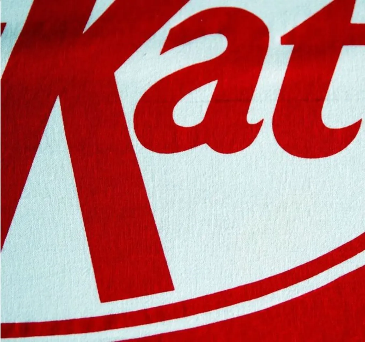 Pair of Vintage Nestlé KitKat Tea Towels - Image 4