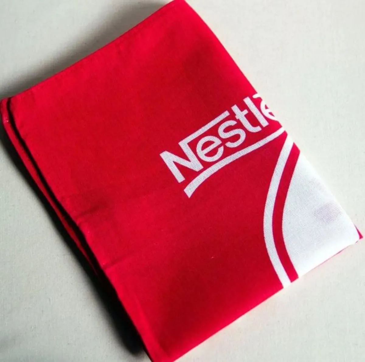 Pair of Vintage Nestlé KitKat Tea Towels - Image 2