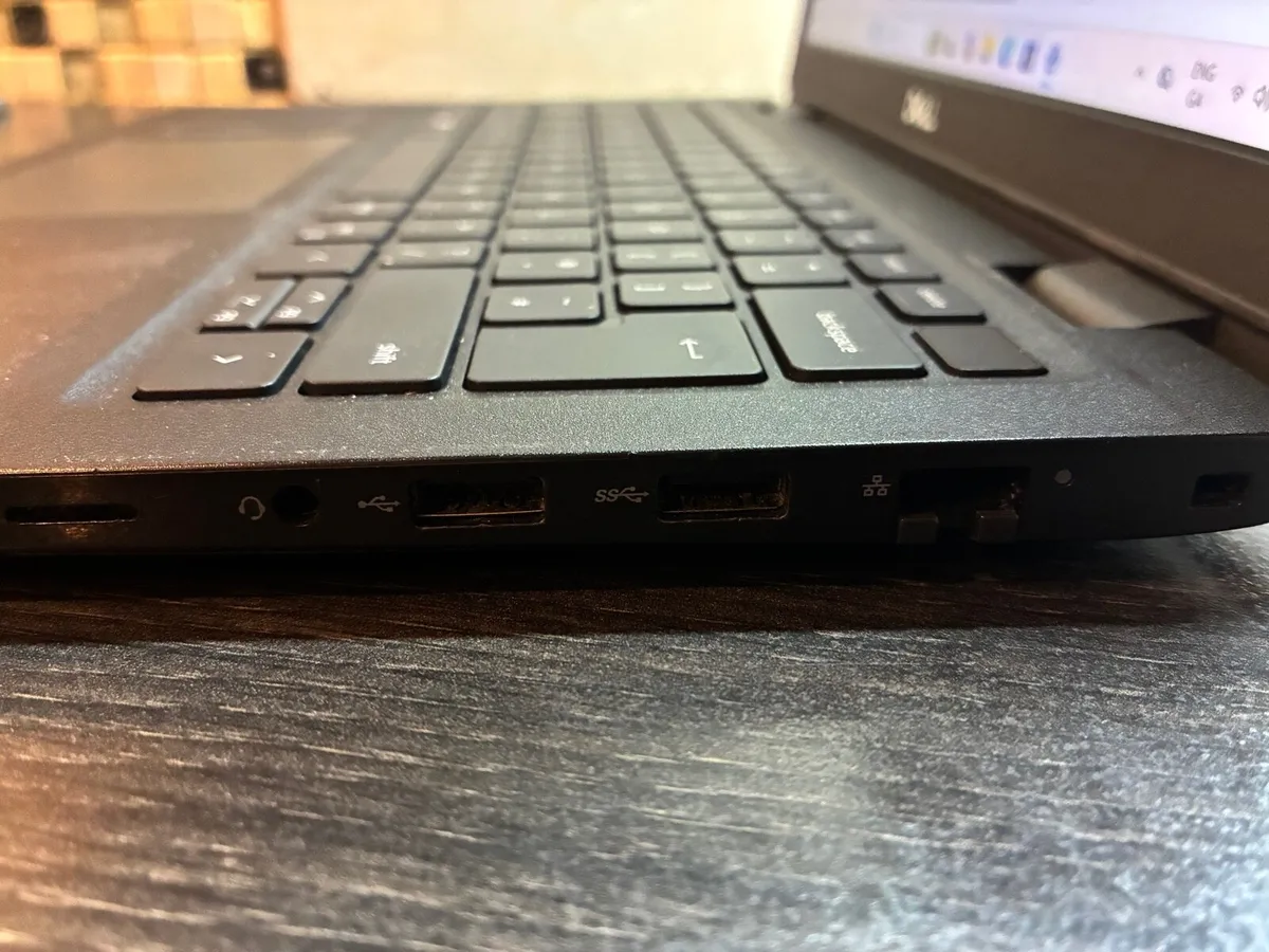 Dell Latitude 3420 - Image 3