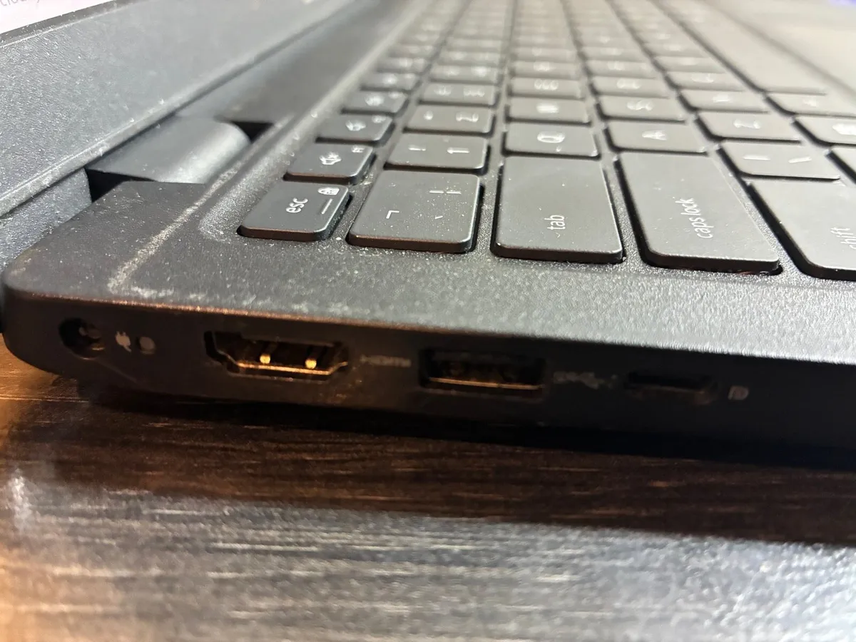 Dell Latitude 3420 - Image 4