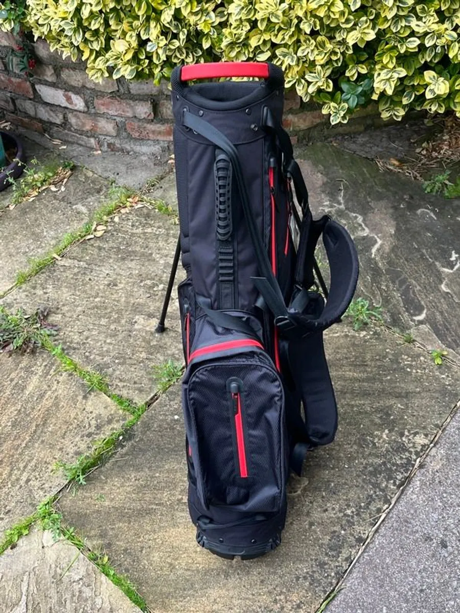 Bargain Brand New Mercedes AMG Golf Stand Bag - Image 4