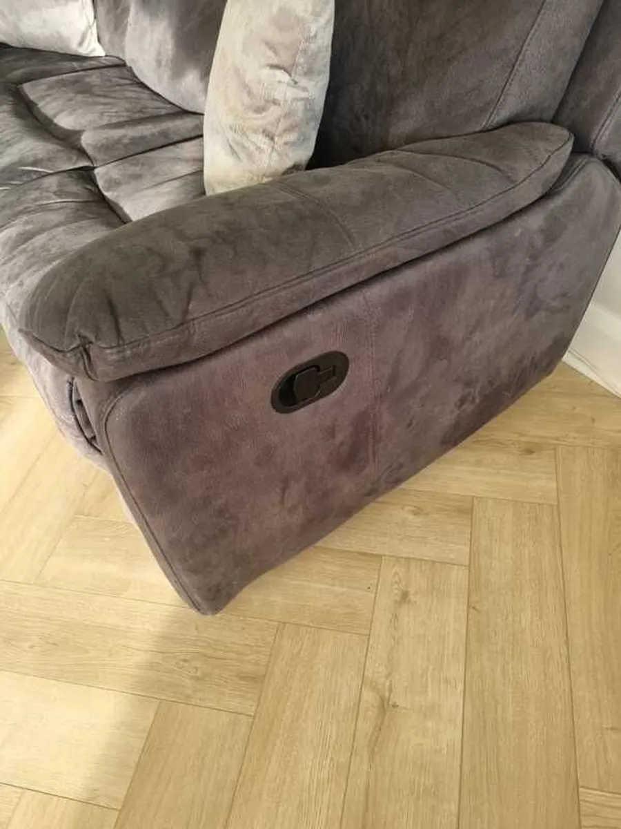 Furniture set - Image 2