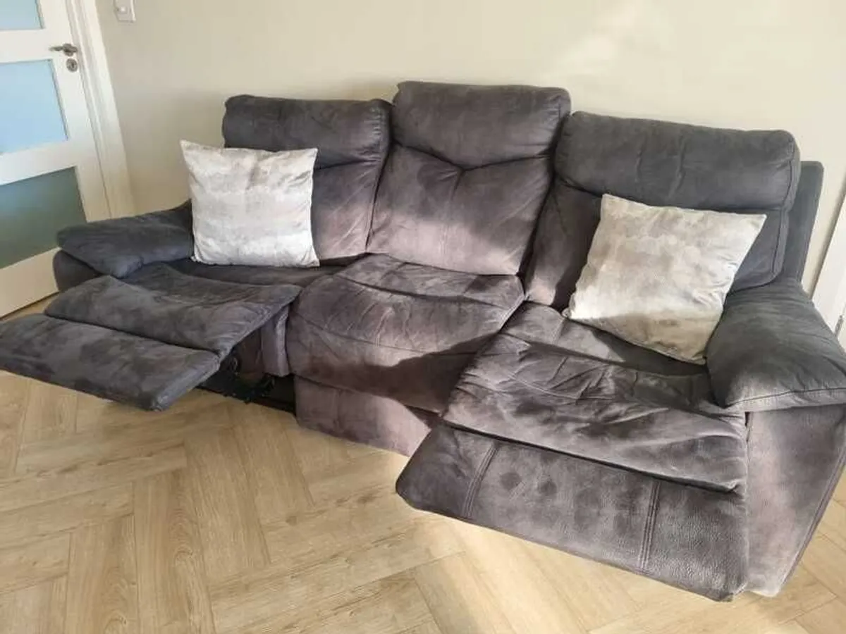 Furniture set - Image 3