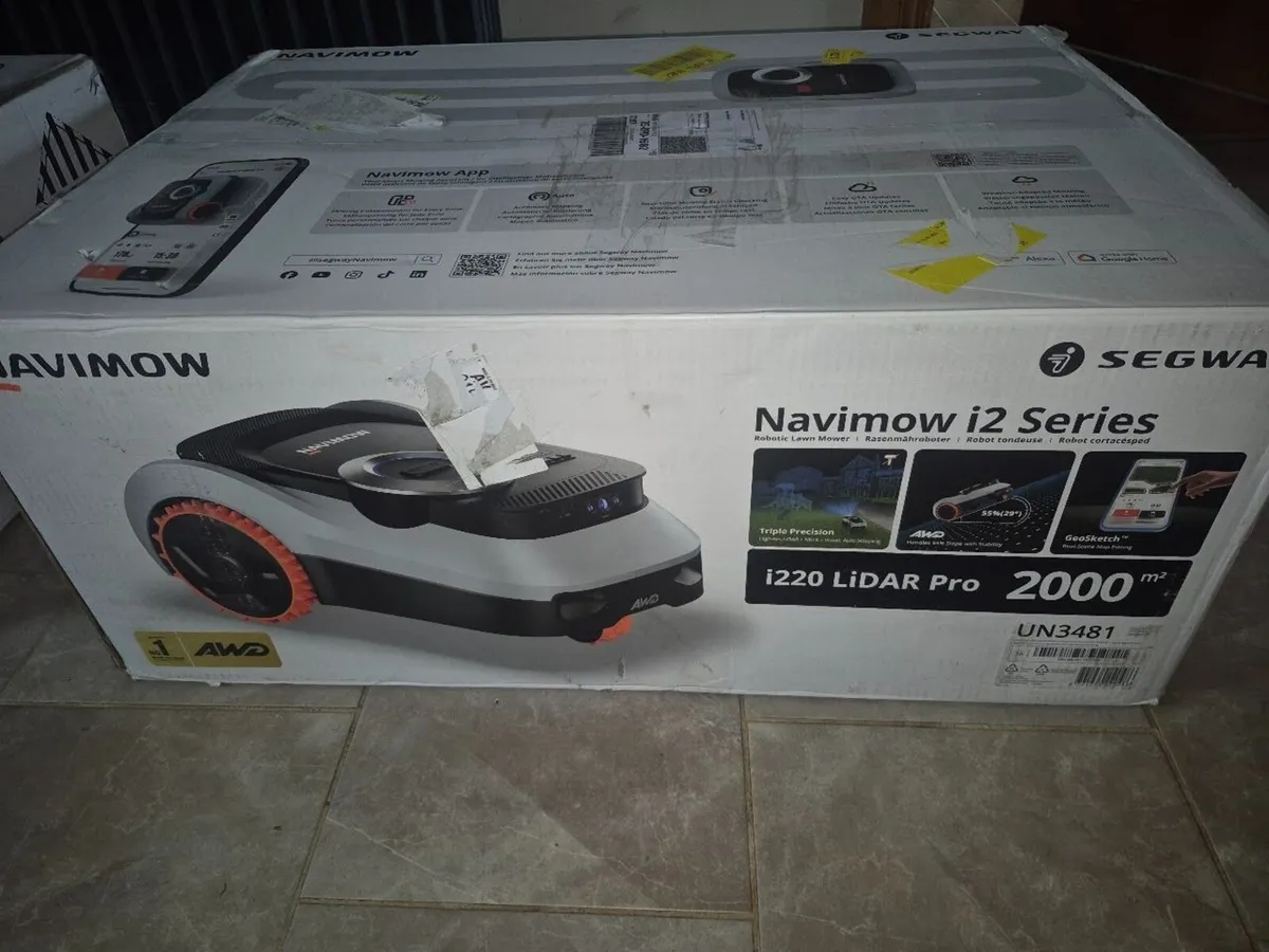 Segway Navimow i220 LiDAR Pro AWD Robotic Mower, 2
