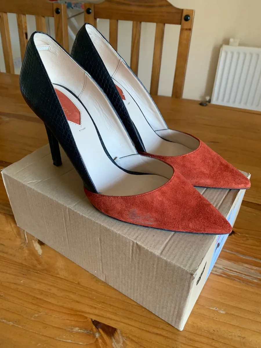 Zara Leather Suede Stiletto Shoes - Image 2