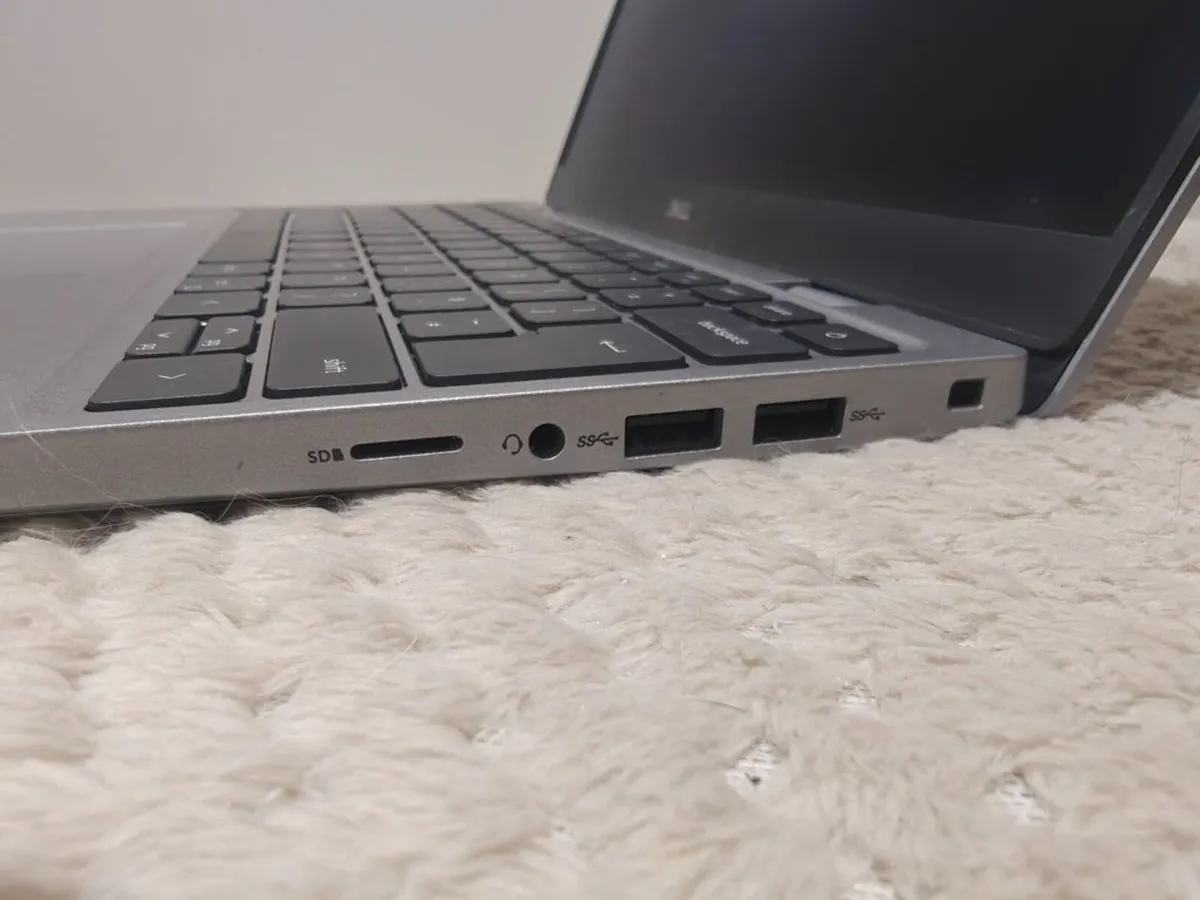 Dell Latitude 3320 | i5 (11th gen) | 8GB | 256GB | - Image 3
