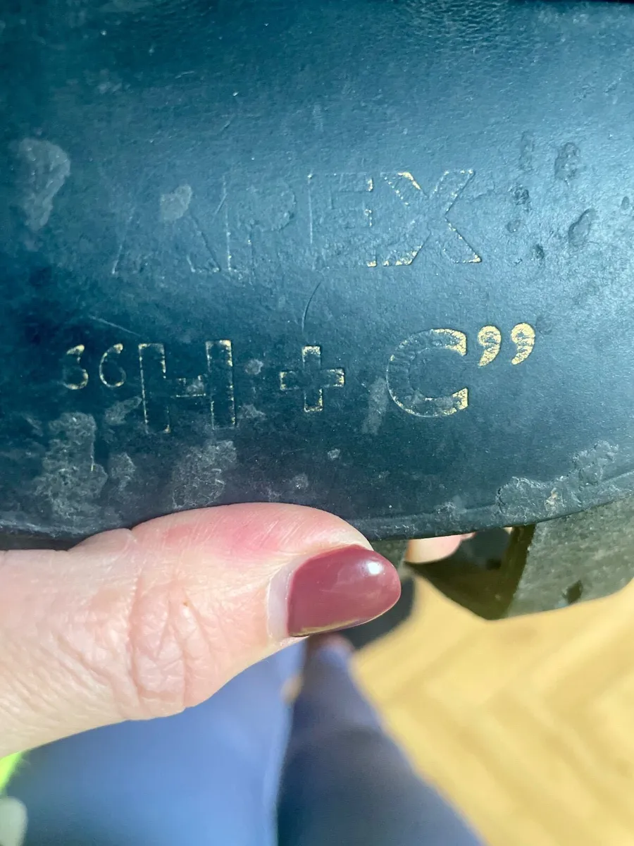Saddle - Image 2
