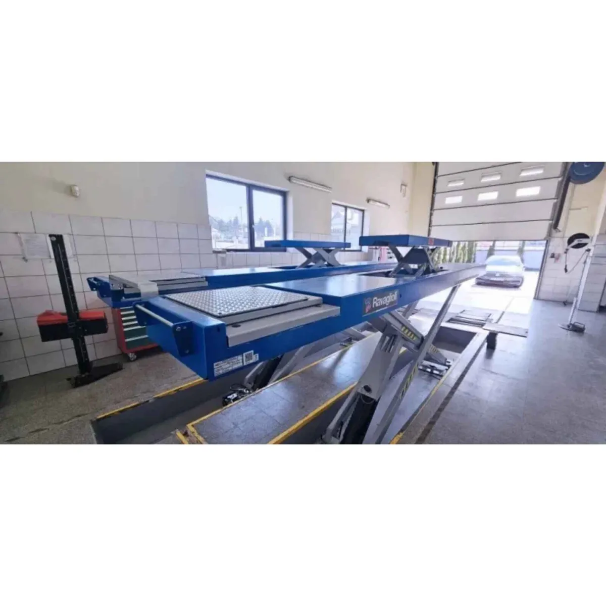 Ravaglioli Platform Scissor Lift 5.5 Metre, 5-Ton - Image 4