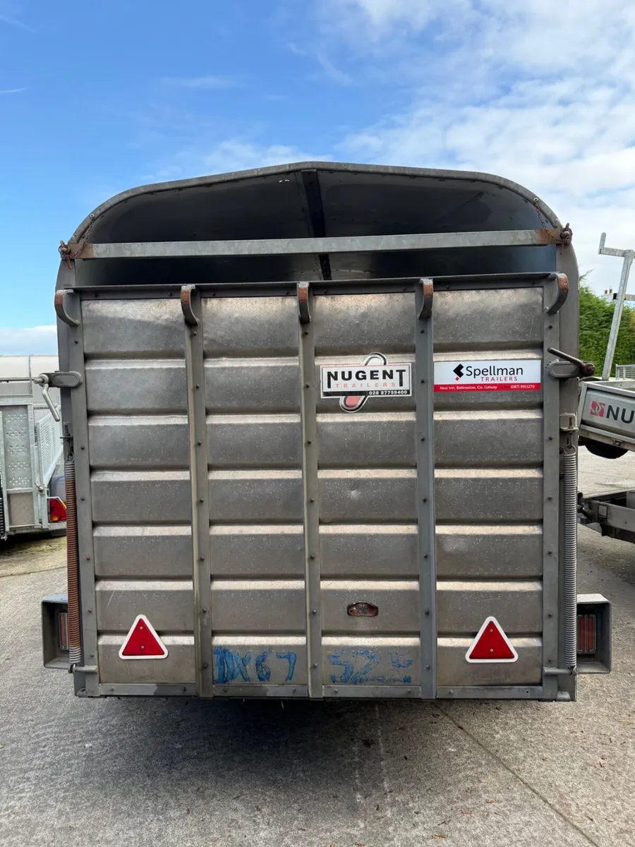 Nugent livestock trailer - Image 2