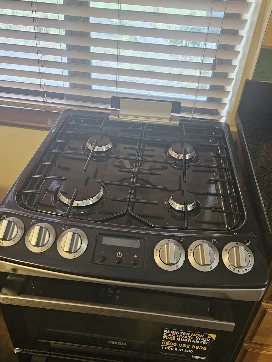 Gas Cooker - Image 2