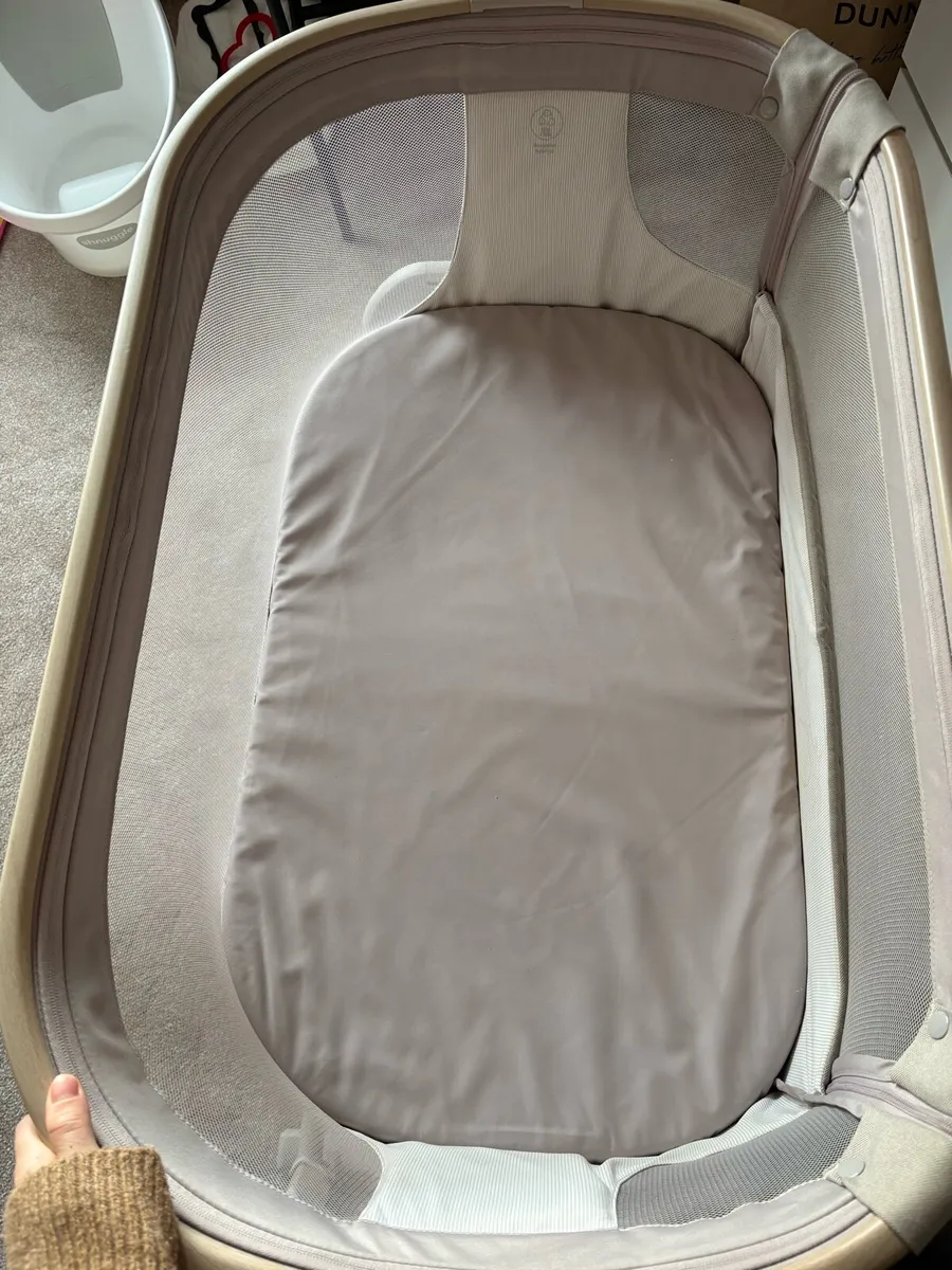 Maxi Cosi Iora Next to me cot - Image 4