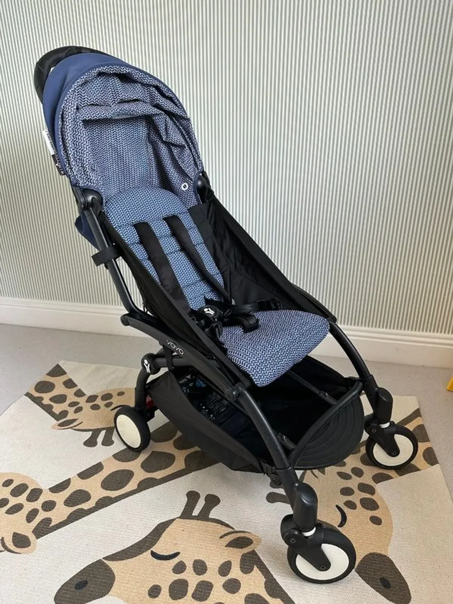 Babyzen YOYO Stroller - Navy Blue - Image 3