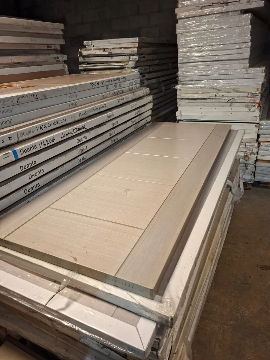 LARGE SELECTION OF BRAND NEW INTERNAL DOORS - Image 1