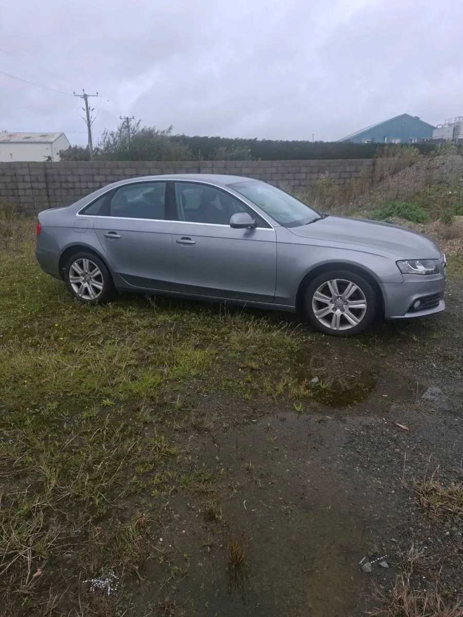2010 audi a4 - Image 1