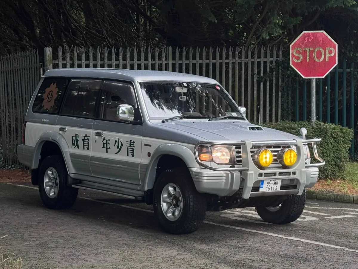 Mitsubishi Pajero Exceed 2.8 Auto - Image 4
