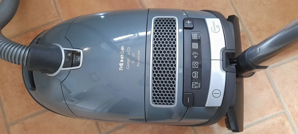 Miele vacuum/Hoover cleaner - Image 2