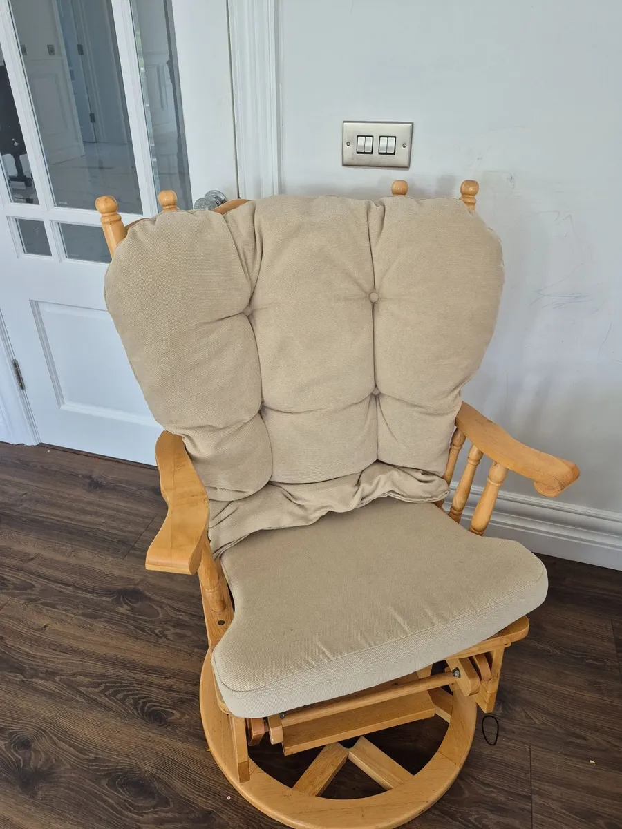 Feeding chair/rocking chair - Image 2