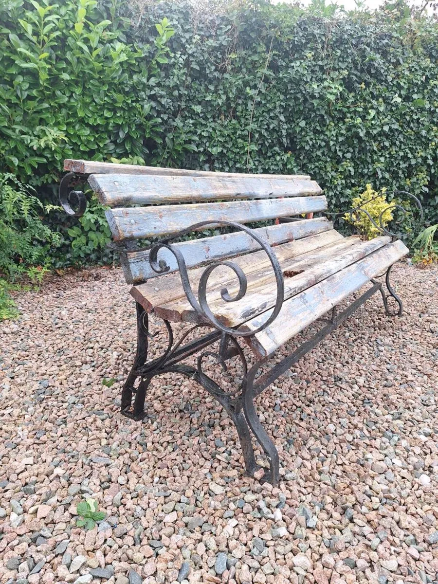 Garden bench FREE TO TAKE AWAY - Image 1
