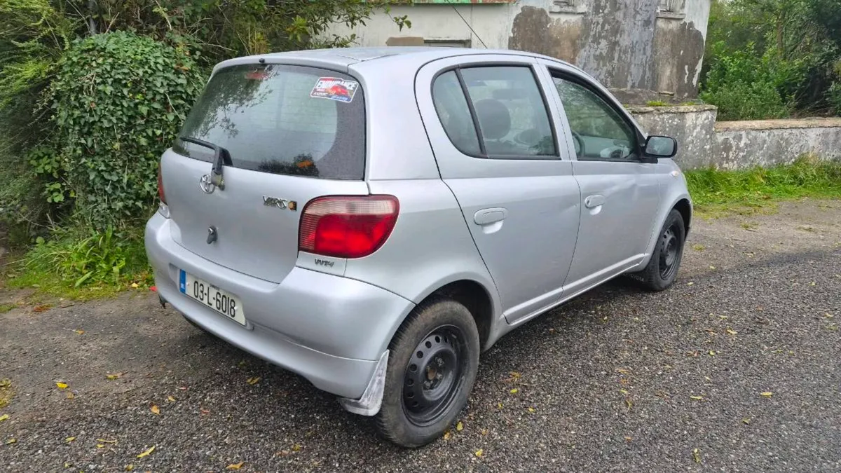 Toyota Yaris 1.3 VVTi Endurance Car - Image 3