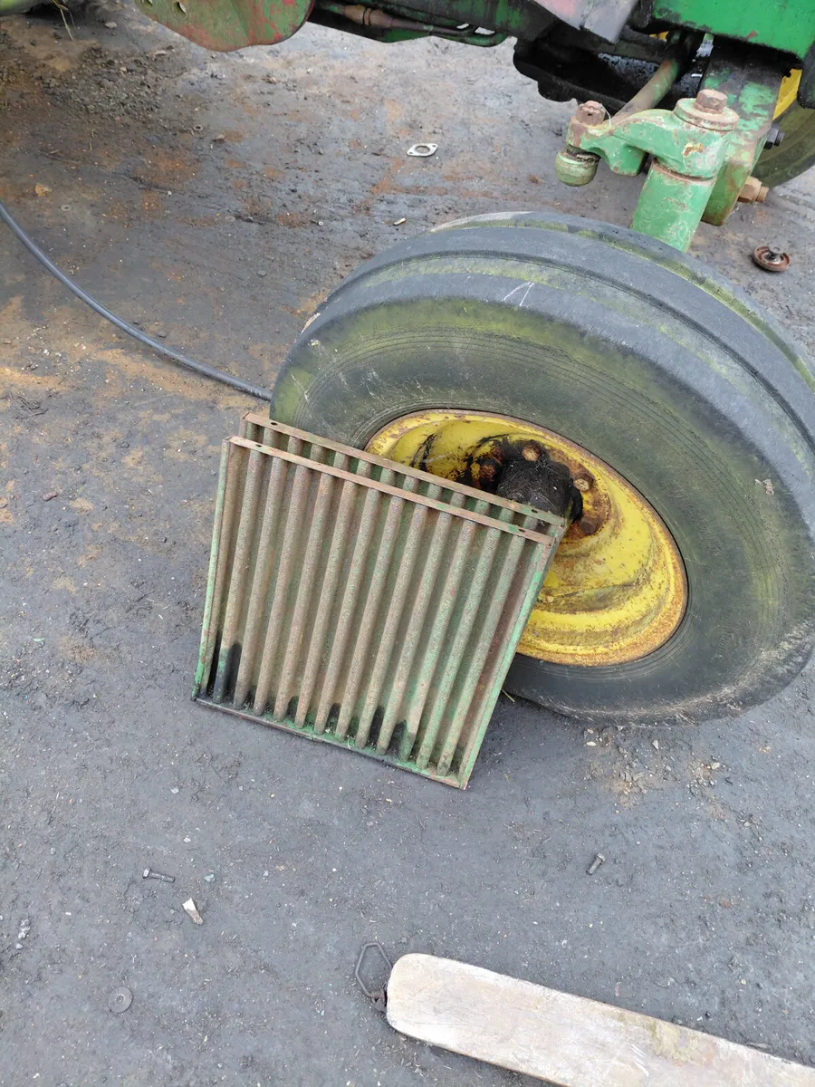 John deere - Image 2