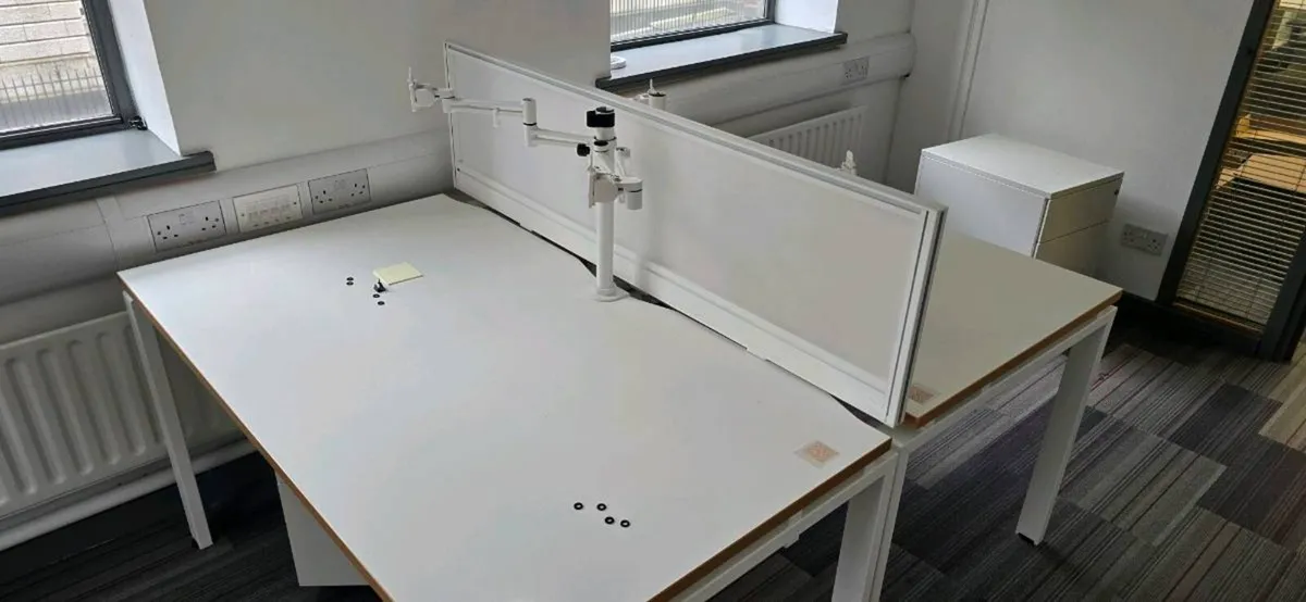 Second hand dual monitor arms in white x 40