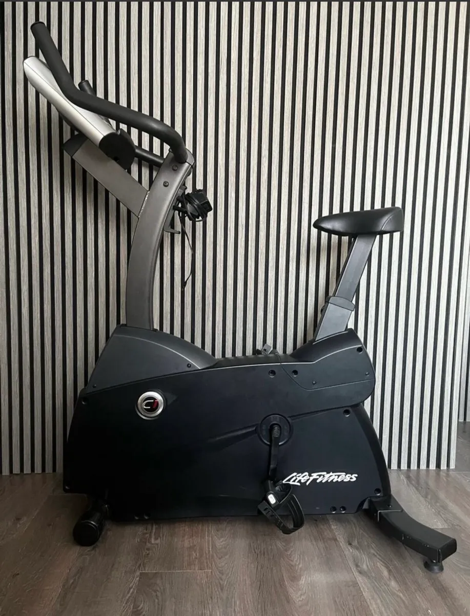 Life fitness C1 commercial gym exercise bike - Image 2