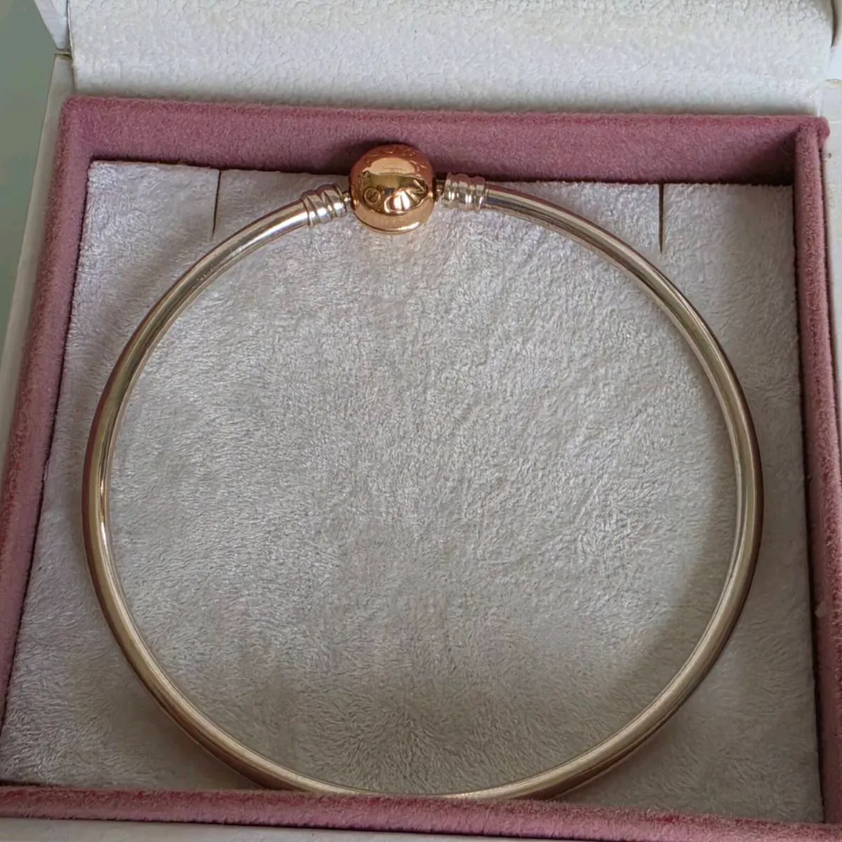 Pandora sterling silver bangle with 14k Rose gold - Image 1