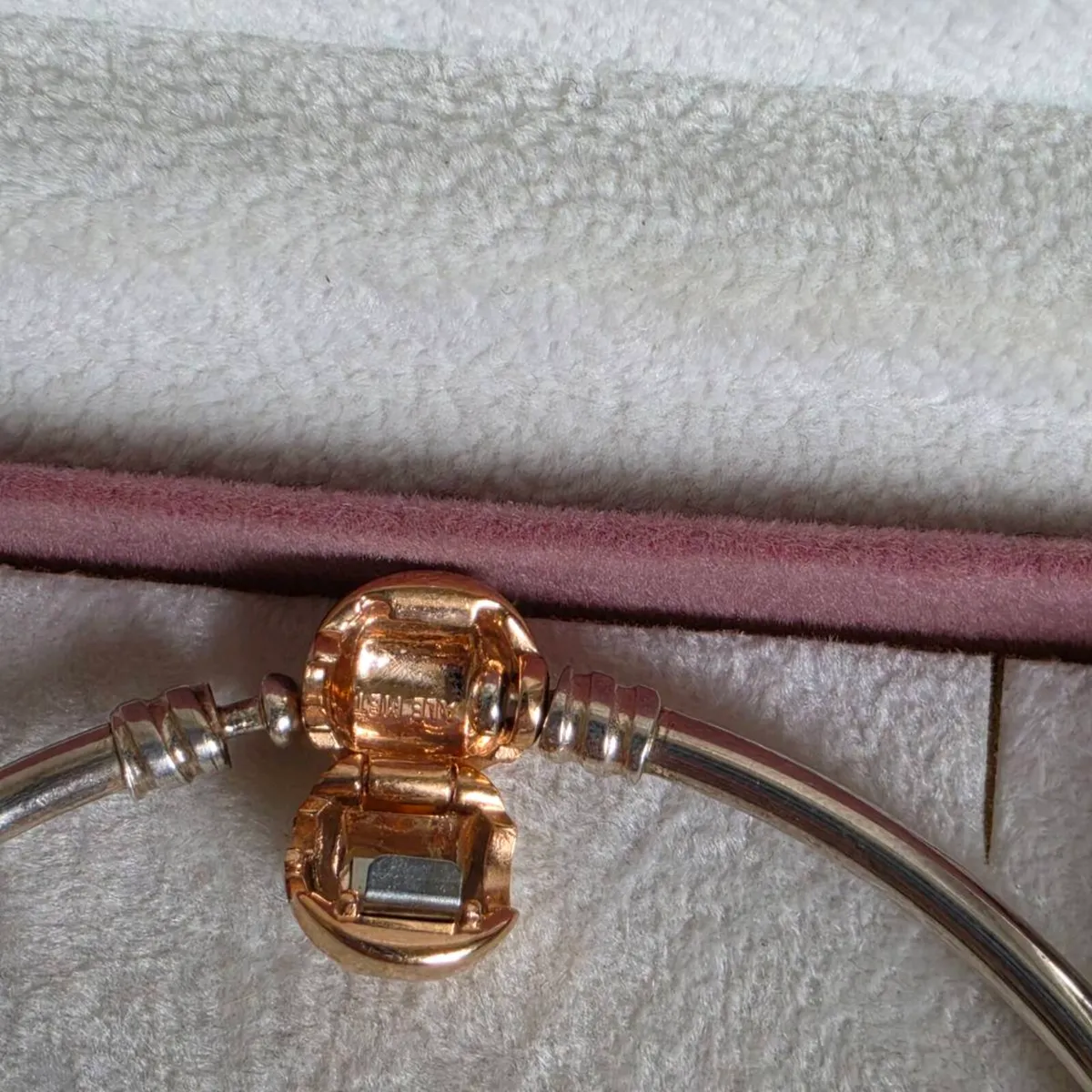 Pandora sterling silver bangle with 14k Rose gold - Image 4