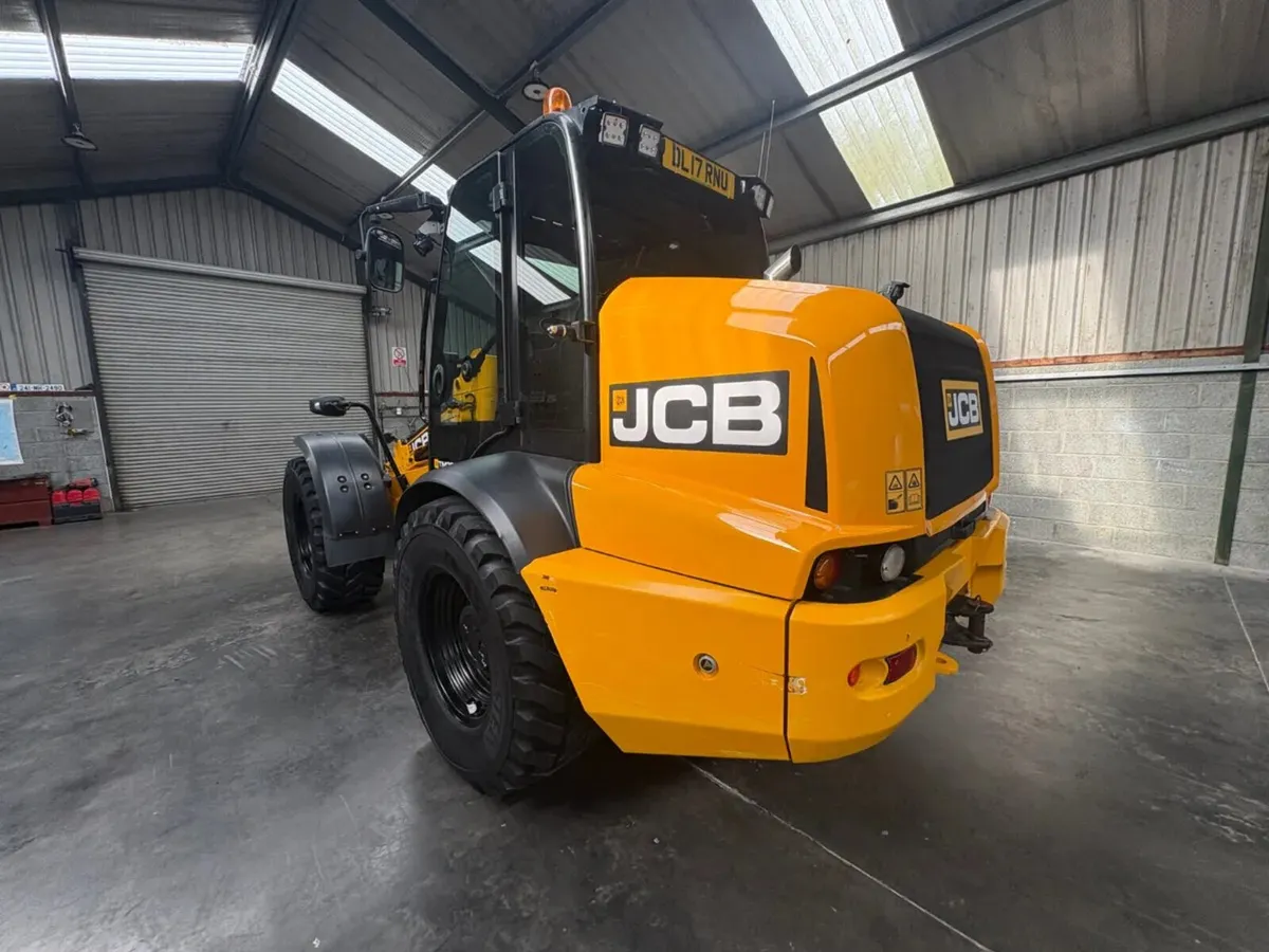 2017 JCB TM320S - Image 3