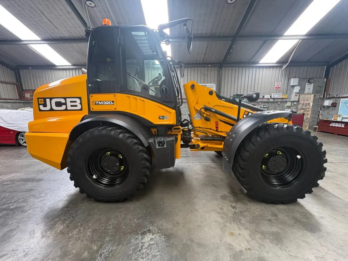 2017 JCB TM320S - Image 2