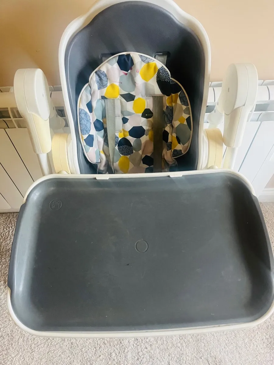 High chair - Image 2