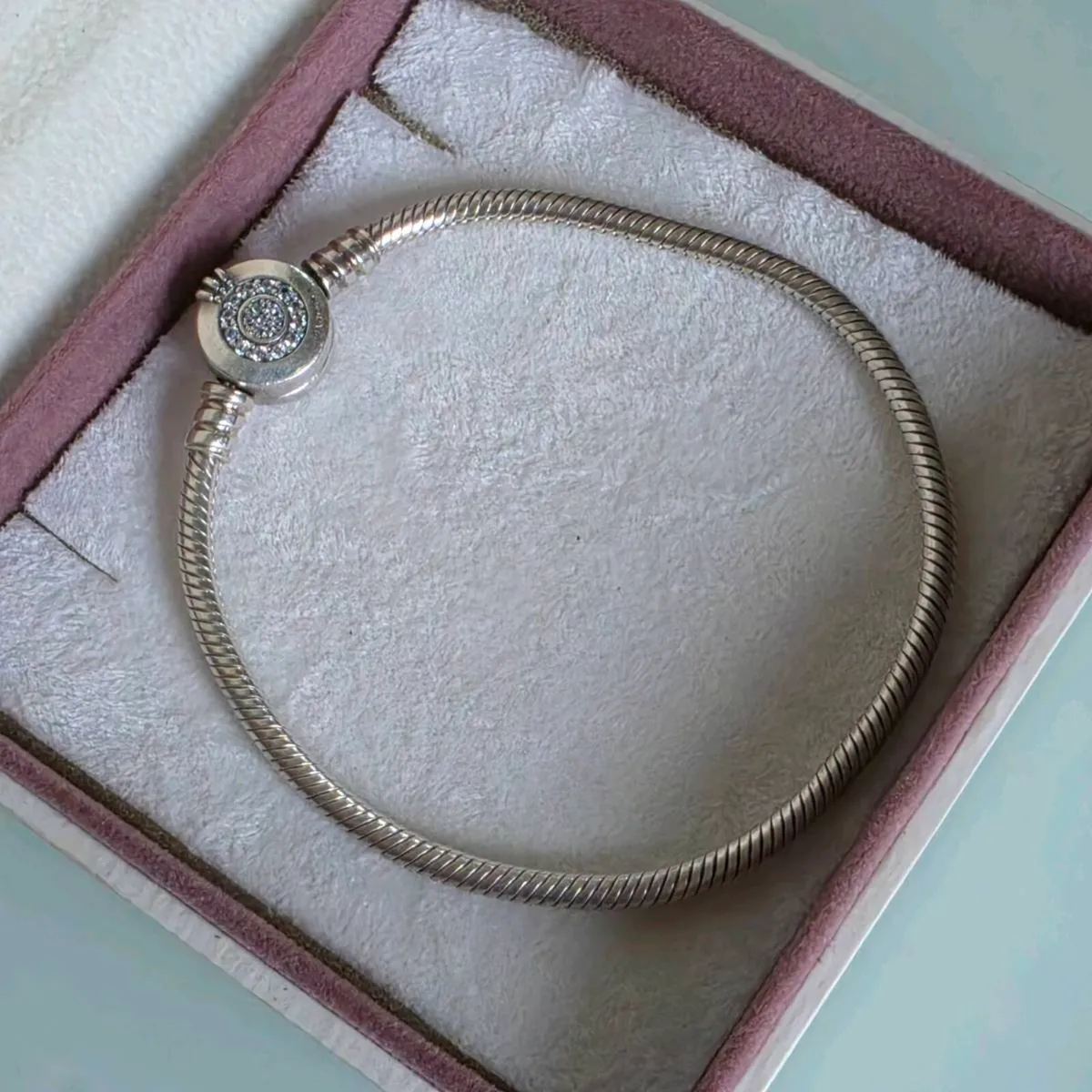 Pandora Moments sparkling crown O snake bracelet - Image 1