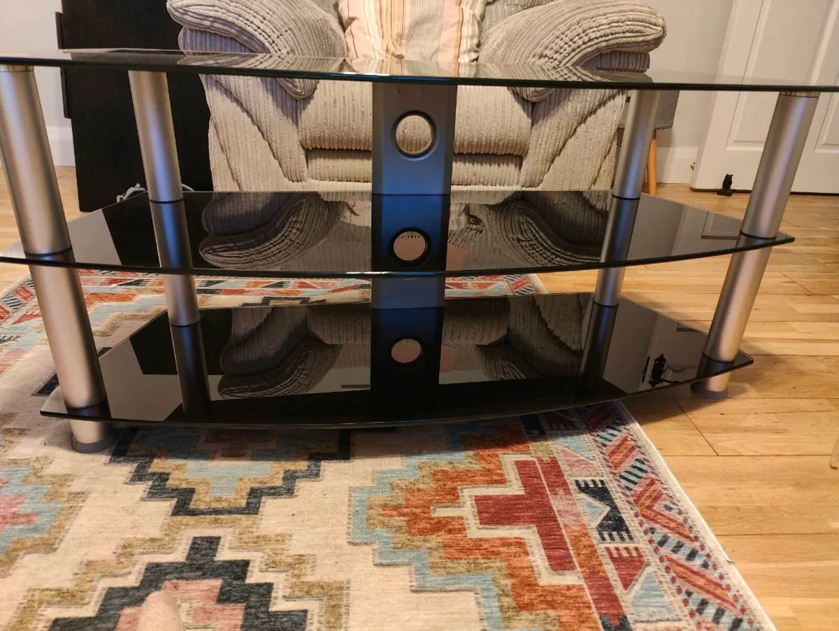 Television stand - Image 3