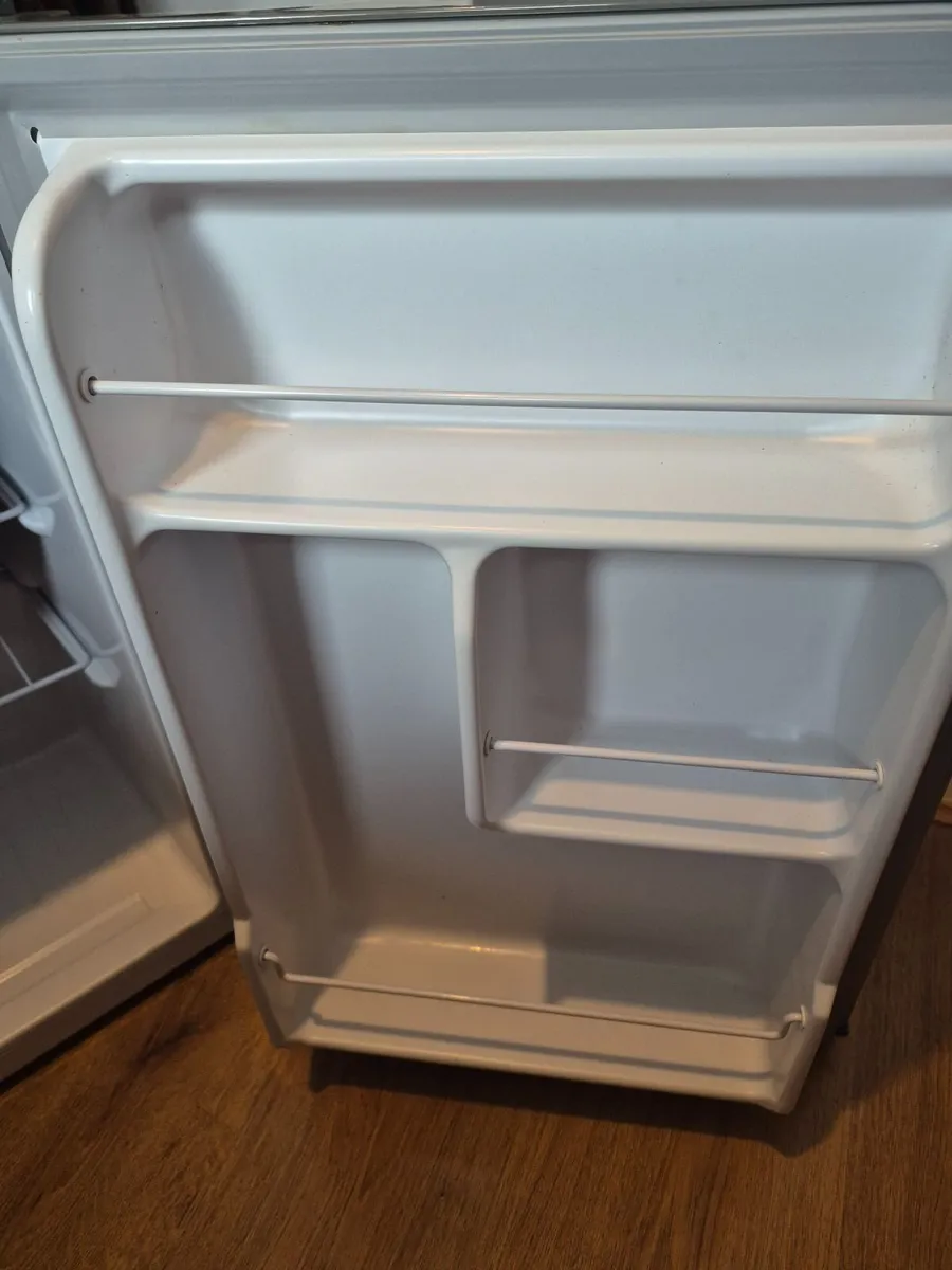 Silver Logik mini fridge. - Image 2