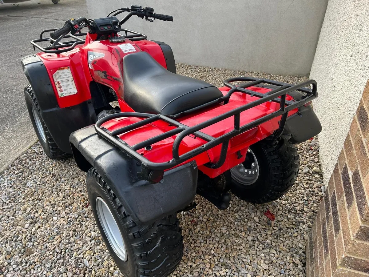 Honda 300cc 4x4 Quad - Image 3