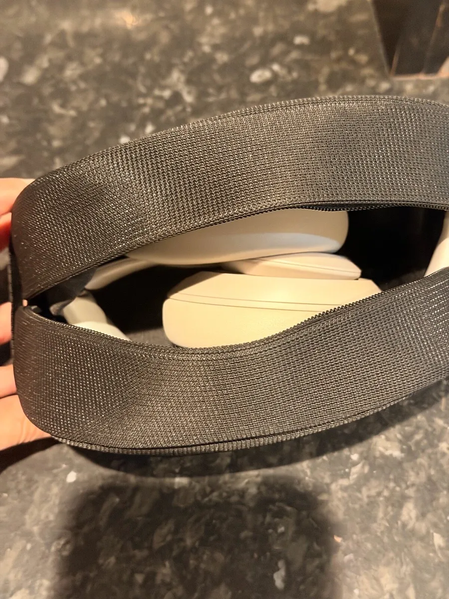 Beats Studio pro wireless headphones - Image 2