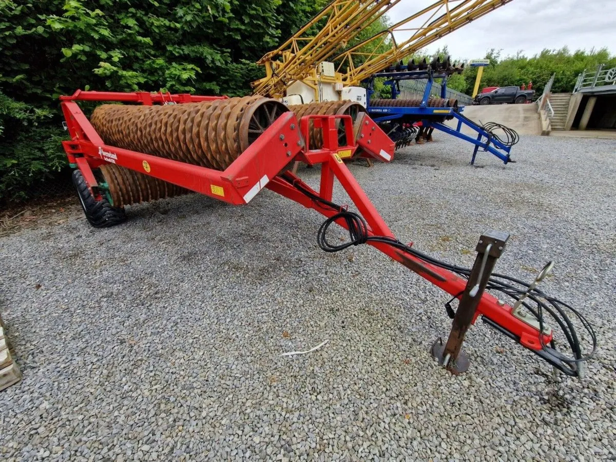 KVERNELAND ACTIROLL 830 - Image 2
