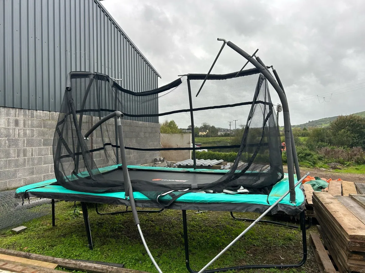 Free trampoline