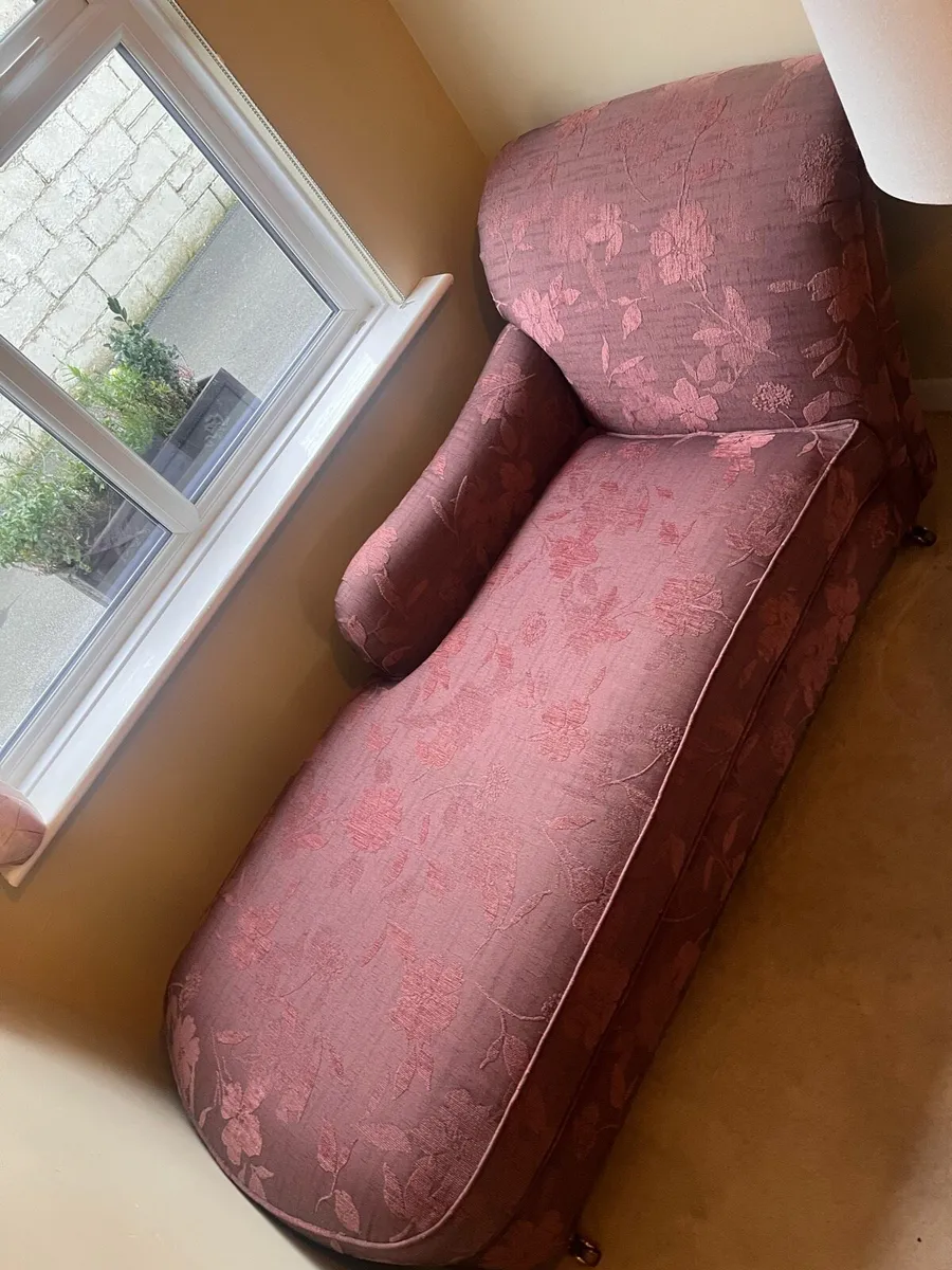 Marks & Spencer Chaise - Image 3